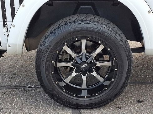 Used 2019 RAM 1500 Classic SLT image 27