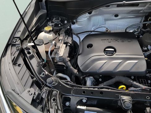 Used 2024 Buick Encore GX Sport Touring image 43