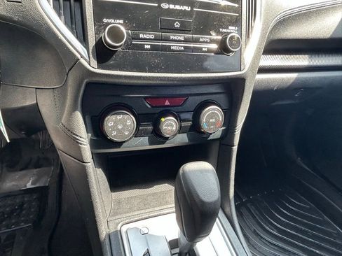 Used 2019 Subaru Crosstrek 2.0i AWD/4WD image 21
