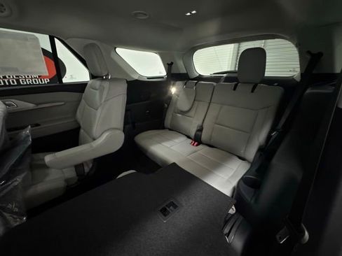 New 2026 Ford Explorer Active w/ Active Comfort Package image 13