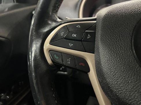 Used 2014 Jeep Cherokee Latitude w/ Cold Weather Group image 25