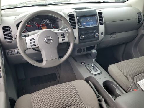 Certified 2021 Nissan Frontier SV RWD image 13
