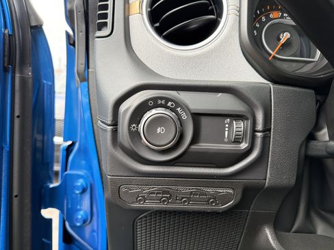 New 2026 Jeep Wrangler Sahara AWD/4WD image 12