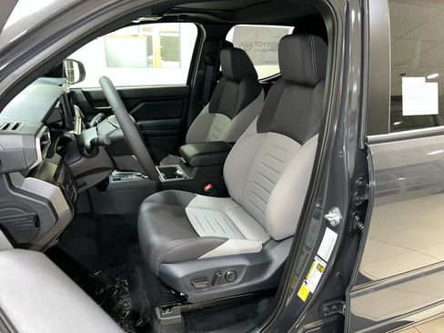 New 2025 Toyota Tacoma TRD Sport w/ TRD Sport Upgrade Package image 15