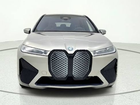 Used 2024 BMW iX xDrive50 w/ Premium Package AWD/4WD image 2