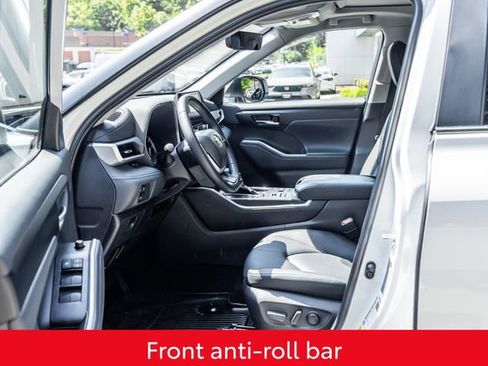 Certified 2025 Toyota Highlander XLE AWD/4WD image 27