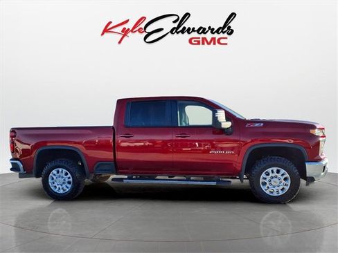 Used 2024 Chevrolet Silverado 2500 LT w/ All Star Edition image 4