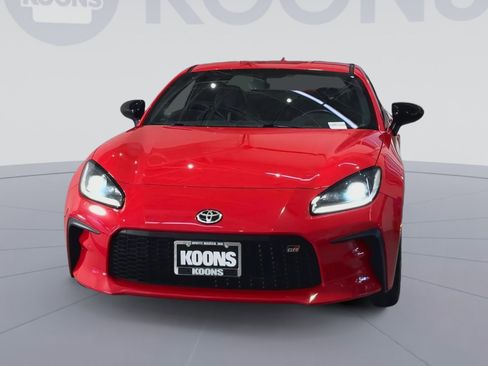 Used 2022 Toyota GR86 Premium image 4