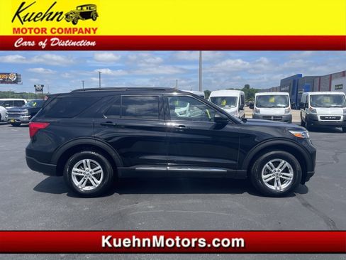 Used 2020 Ford Explorer XLT w/ Equipment Group 202A AWD/4WD image 1