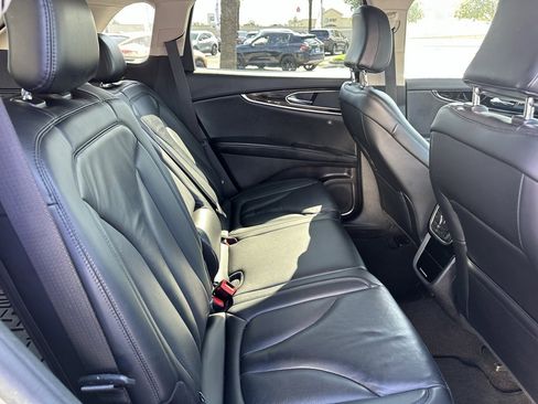 Used 2021 Lincoln Nautilus FWD w/ Equipment Group 101A image 20