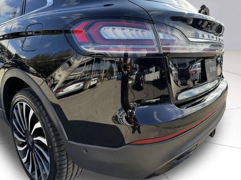 Used 2019 Lincoln Nautilus Black Label image 16