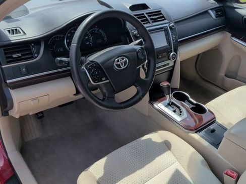 Used 2014 Toyota Camry XLE FWD image 16