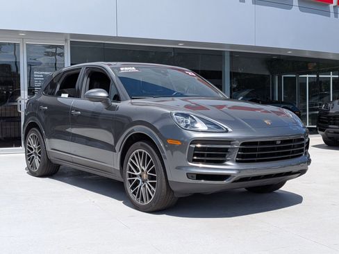Used 2023 Porsche Cayenne Platinum Edition AWD/4WD image 7