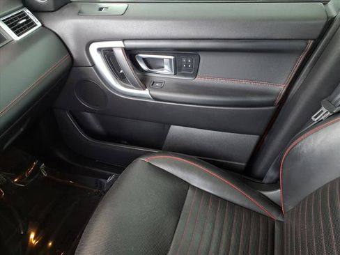 Used 2018 Land Rover Discovery Sport HSE image 28