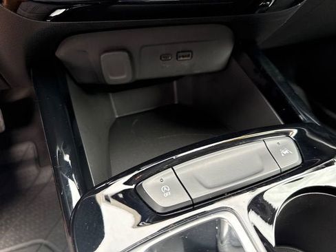 Used 2025 Chevrolet Trax ACTIV w/ Driver Confidence Package FWD image 21