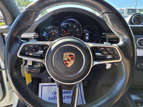 Used 2018 Porsche Macan AWD/4WD image 21