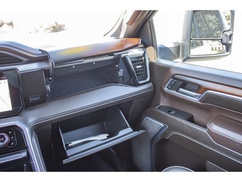 Used 2024 GMC Sierra 3500 Denali w/ Denali Reserve Package AWD/4WD image 52