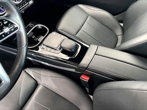 Used 2023 Mercedes-Benz CLA 250 4MATIC image 14