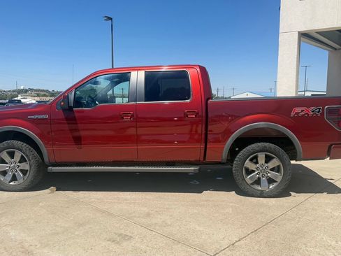 Used 2014 Ford F150 FX4 w/ Equipment Group 402A Luxury AWD/4WD image 10