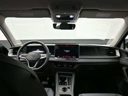 New 2026 Volkswagen Tiguan SE image 10