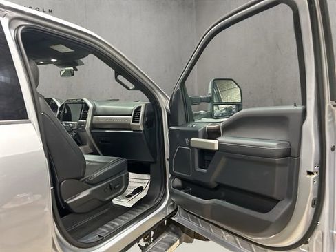 Used 2022 Ford F250 Lariat w/ Chrome Package AWD/4WD image 19