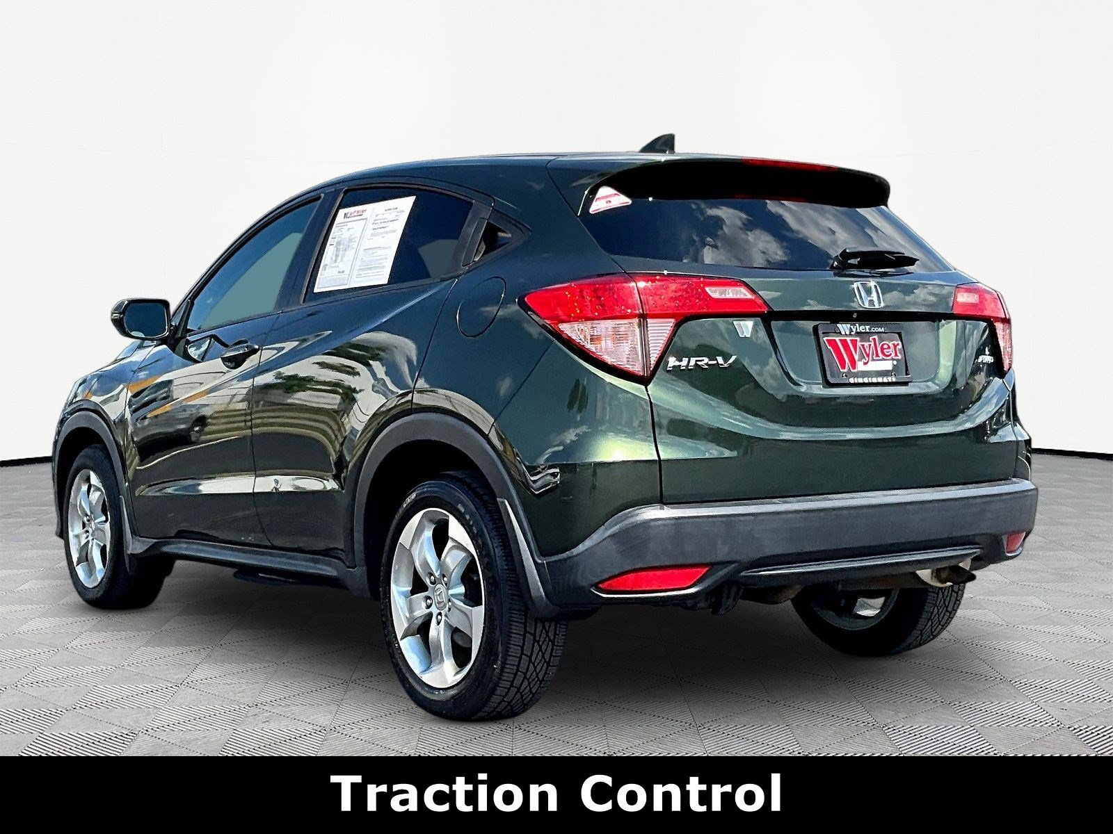 Used 2016 Honda HR-V EX image 4