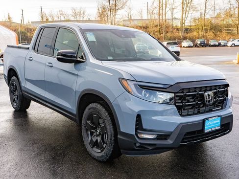 New 2026 Honda Ridgeline Black Edition image 4