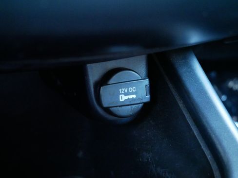 Used 2013 Dodge Journey SXT w/ Flexible Seating Group image 31