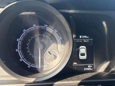 Used 2023 Hyundai Elantra Blue FWD image 7