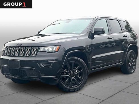 Used 2020 Jeep Grand Cherokee Altitude image 1