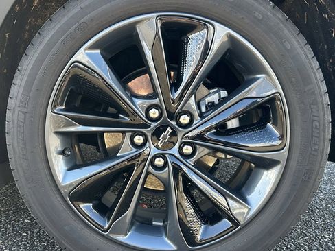 Used 2022 Chevrolet Bolt EUV Premier w/ Launch Edition image 27