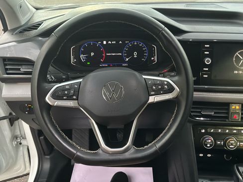 Used 2023 Volkswagen Taos SEL AWD/4WD image 13