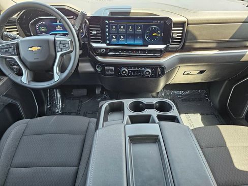 New 2025 Chevrolet Silverado 1500 LT AWD/4WD image 16