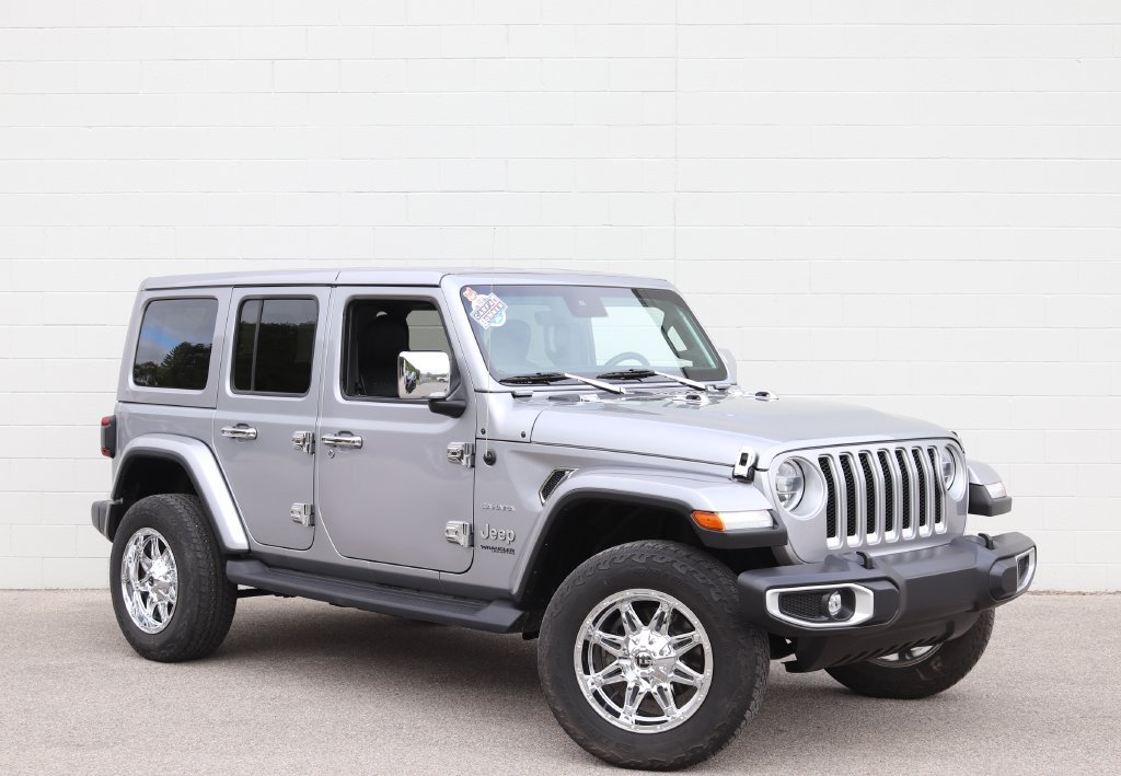 Used 2021 Jeep Wrangler Unlimited Sahara w/ Uconnect 4C Nav & Sound Group AWD/4WD image 1
