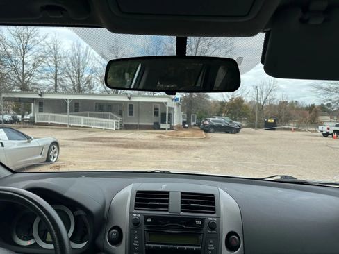 Used 2011 Toyota RAV4 4WD w/ Base L4 Extra Value Pkg image 23