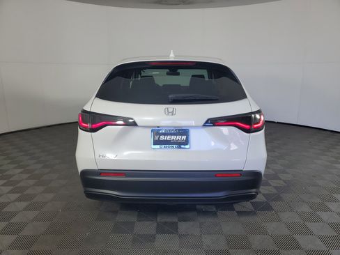 New 2026 Honda HR-V LX image 5