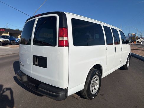 Used 2009 Chevrolet Express 1500 Passenger w/ LT Preferred Equipment Group image 13