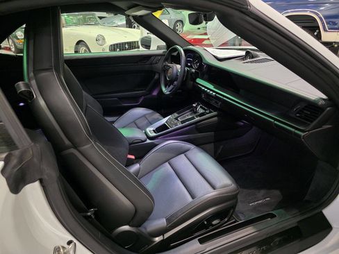 Used 2022 Porsche 911 Carrera GTS 2dr Cabriolet image 79