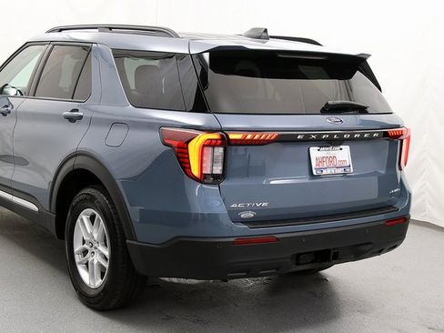 New 2025 Ford Explorer Active image 7