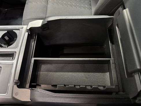Used 2020 Ford F150 XLT w/ Equipment Group 302A Luxury AWD/4WD image 32