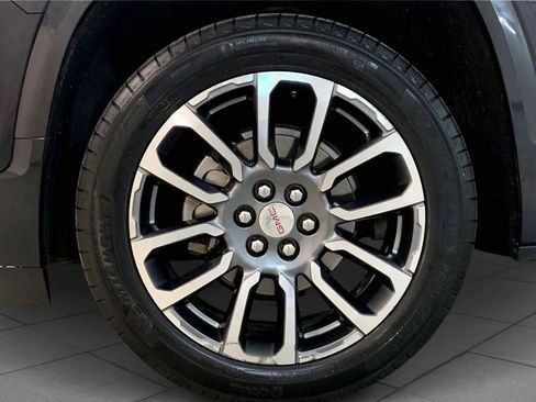 Used 2020 GMC Acadia Denali w/ Trailering Package image 11