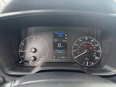 Certified 2024 Toyota Corolla SE image 17