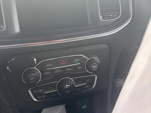 Used 2018 Dodge Charger GT AWD/4WD image 9