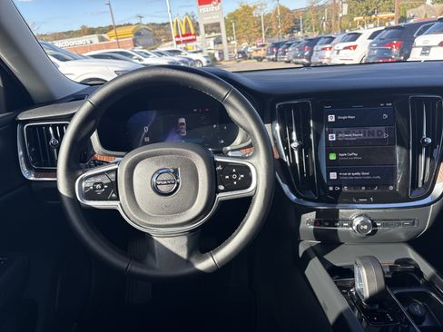Certified 2025 Volvo V60 B5 Cross Country Plus image 7