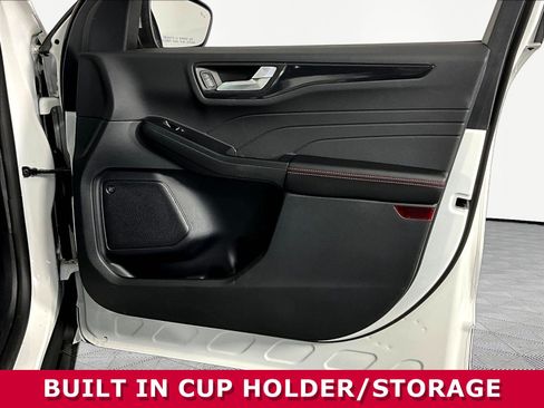Used 2025 Ford Escape ST-Line Elite w/ Premium Technology Package AWD/4WD image 28