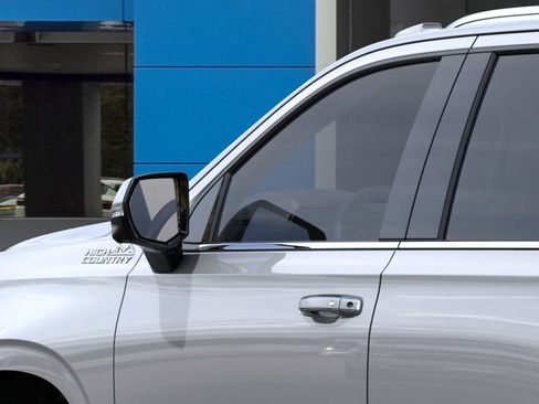 New 2026 Chevrolet Tahoe High Country w/ Sun And Tow Package AWD/4WD image 12