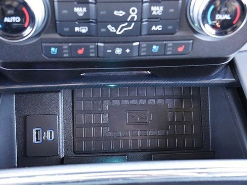 Used 2020 Ford F350 Platinum w/ FX4 Off-Road Package image 50