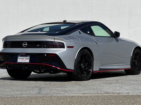 Used 2024 Nissan Z NISMO w/ Floor Mat Package image 3