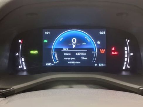 Used 2025 Toyota Camry LE image 28