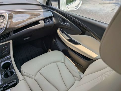 Used 2020 Buick Envision Essence w/ Experience Buick Package FWD image 18